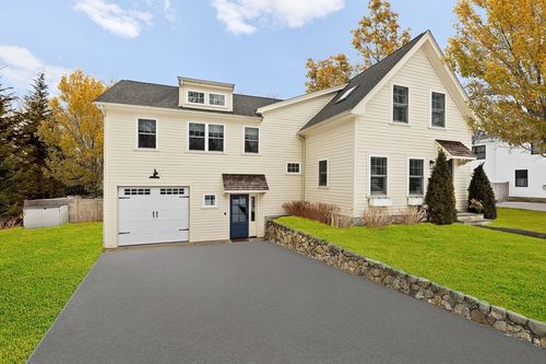 178 Hersey St, Hingham, MA, 02043-2706 | Card Image