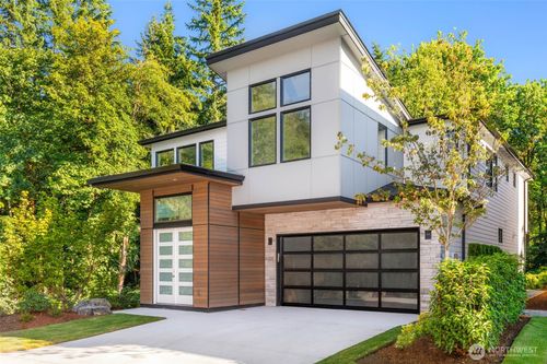 21033 Se 80th St, Issaquah, WA, 98027 | Card Image