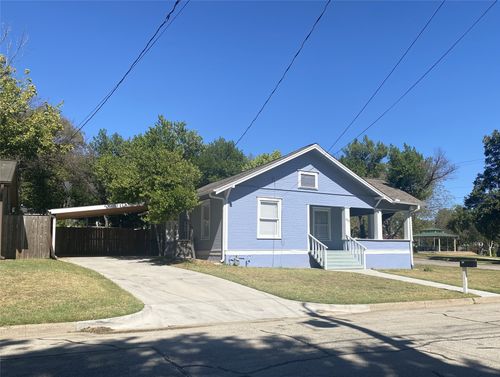 302 W Baylor St, Weatherford, TX, 76086-4208 | Card Image