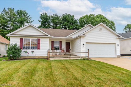 3610 Kenyon Creek Ave Nw, Massillon, OH, 44647-8900 | Card Image