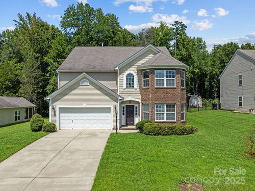 555 Settlers Grove Ln, Salisbury, NC, 28146-1611 | Card Image