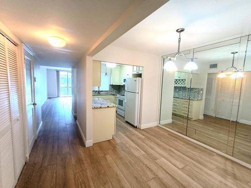 e105-777 S Federal Hwy, Pompano Beach, FL, 33062-5968 | Card Image