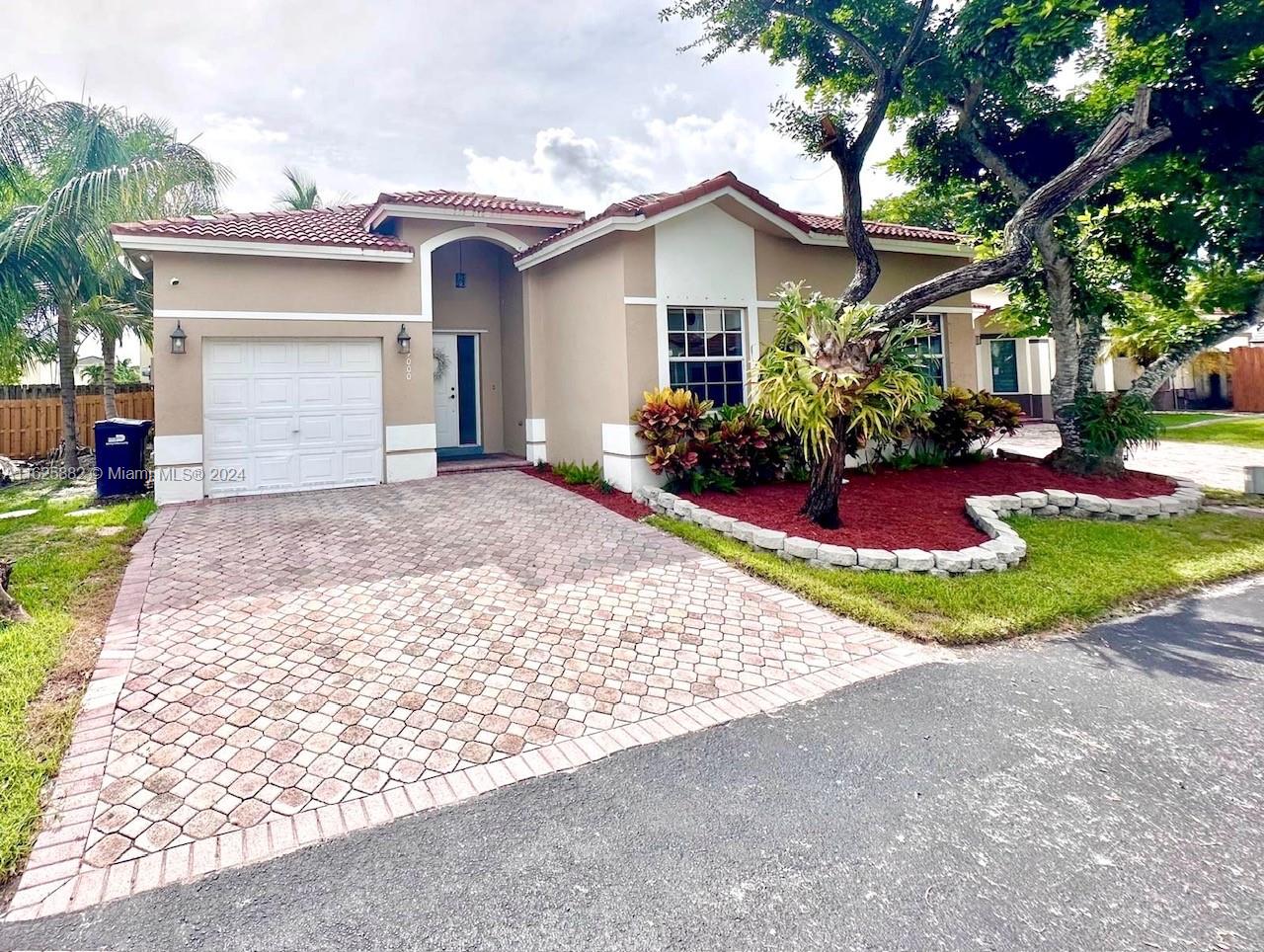 215th Ter, Cutler Bay, FL 33189
