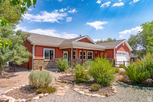2433 Vista Grande St, Moab, UT, 84532-3621 | Card Image