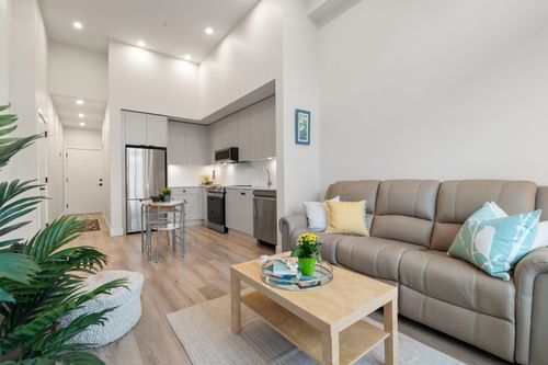 612-45505 Campus Dr, Chilliwack, BC, V2R6E9 | Card Image