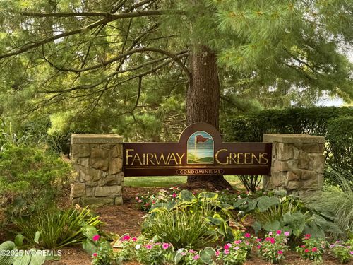 100 Pinehurst Dr, Washington, NJ, 07882-1594 | Card Image