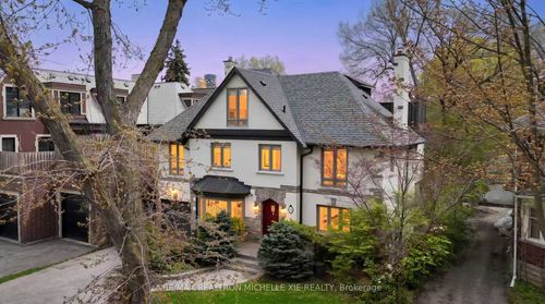 15 Strathallan Blvd, Toronto, ON, M5N1S8 | Card Image