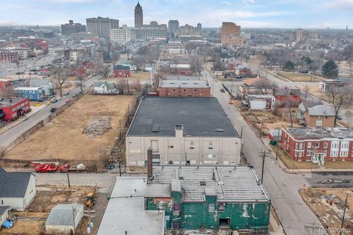 560 Custer St, Detroit, MI, 48202-3126 | Card Image