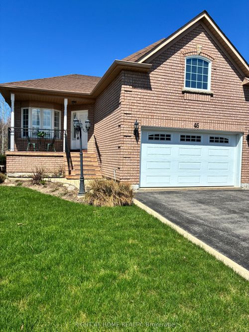 46 Woodhaven Cres, Richmond Hill, ON, L4E3T2 | Card Image
