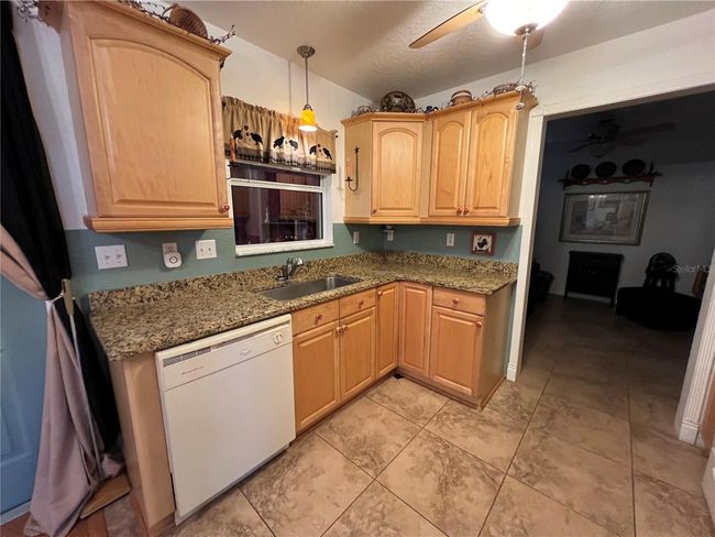 8879 Sw 104 Th Ln, House other with 2 bedrooms, 2 bathrooms and null parking in OCALA FL | Image 8