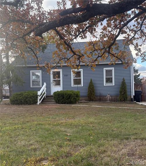 701 S State Highway 47, Warrenton, MO, 63383-2615 | Card Image