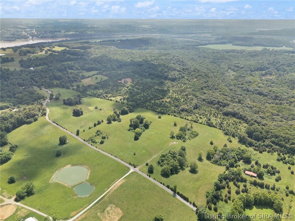 Land in Laconia 3