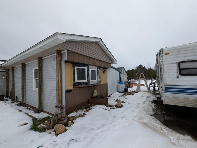 293 Boardman Rd Sw, House other with 3 bedrooms, 2 bathrooms and null parking in South Boardman MI | Image 5