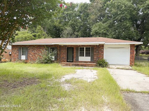 1605 Clinton St, Barnwell, SC, 29812-1749 | Card Image