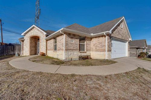 10508 Barber Lane, Benbrook, TX, 76126 | Card Image