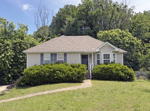 570 Somerset Ln, Clarksville, TN, 37042-6073 | Card Image