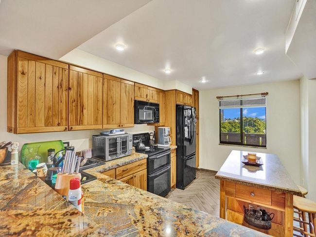 APT-601 - 2200 S Cypress Bend Dr, Condo with 2 bedrooms, 2 bathrooms and null parking in Pompano Beach FL | Image 33