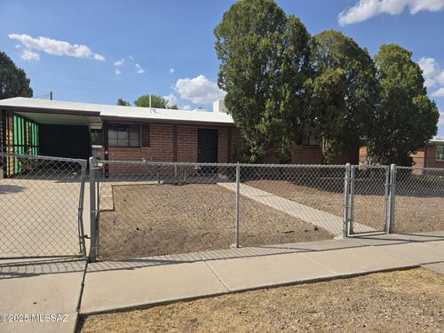 617 E Post Rd, Benson, AZ, 85602-7016 | Card Image