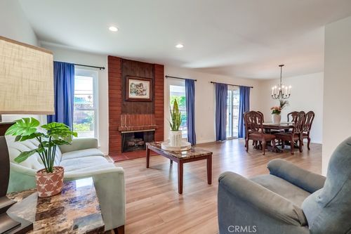 19626 Chadway St, Canyon Country, CA, 91351-2015 | Card Image