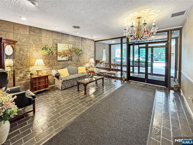 140 Euclid Ave, Condo with 2 bedrooms, 2 bathrooms and null parking in Hackensack NJ | Image 15