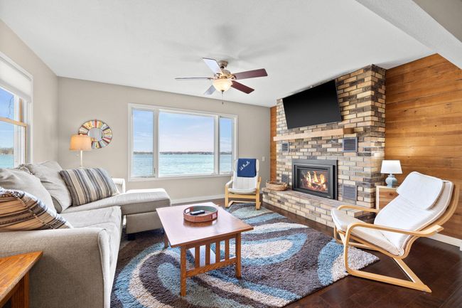 21370 654 Th Ave, House other with 2 bedrooms, 1 bathrooms and null parking in Darwin MN | Image 5