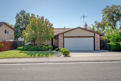 2586 Pinnacles Dr, Rocklin, CA, 95677-2639 | Card Image