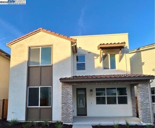 352 Waypoint Dr, Napa, CA, 94558-6341 | Card Image