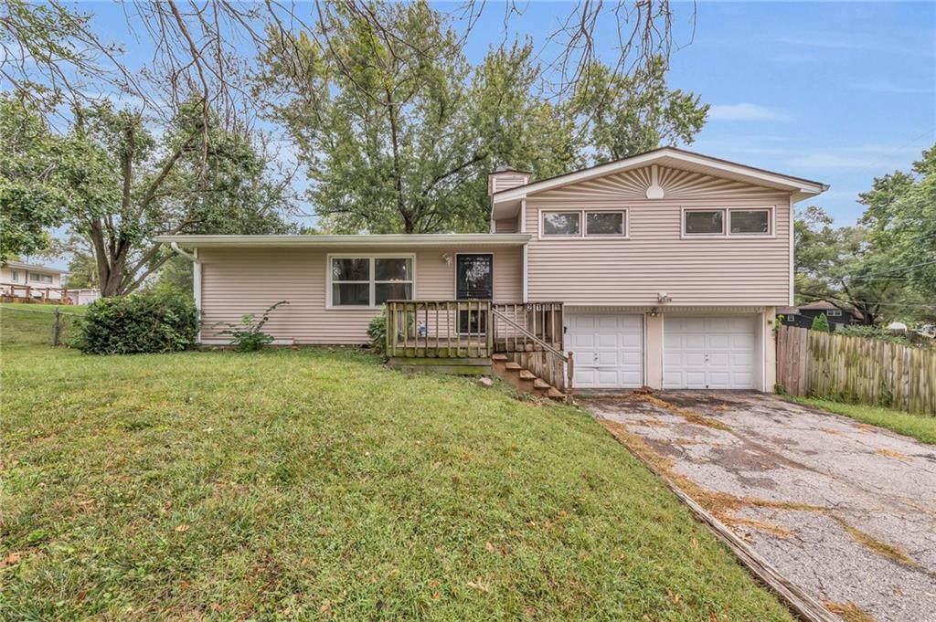 64th St, Kansas City, MO 64118
