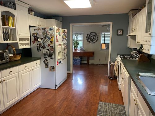 78 Elizabeth Ave, Stamford, CT, 06907-2431 | Card Image