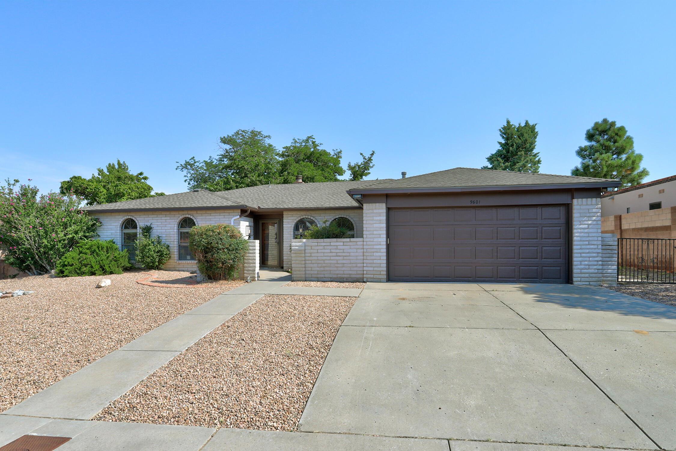 Admiral Dewey Ave, Albuquerque, NM 87111