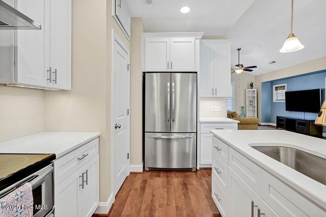 110 Island Palms Dr, House other with 3 bedrooms, 2 bathrooms and 1 parking in Carolina Beach NC | Image 14