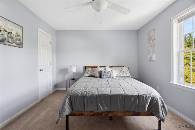 Bedroom #2 has 2 large closets | Image 33