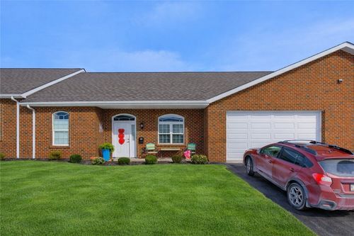 903 Valentina Ln, Lower Burrell, PA, 15068-7909 | Card Image