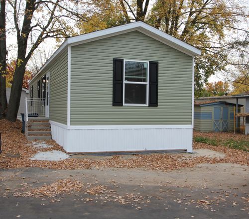 510 Jennifer St Se, Kentwood, MI, 49548-7690 | Card Image