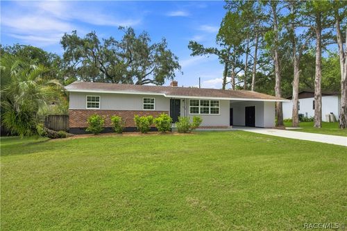221 Alpine Cir, Brooksville, FL, 34601-1010 | Card Image