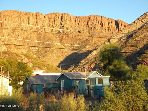 75 N High School Ave, Superior, AZ, 85173-2646 | Card Image