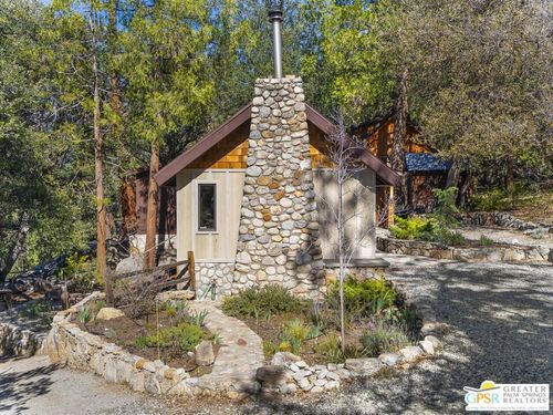 53241 Middle Ridge Dr, Idyllwild, CA, 92549-2389 | Card Image