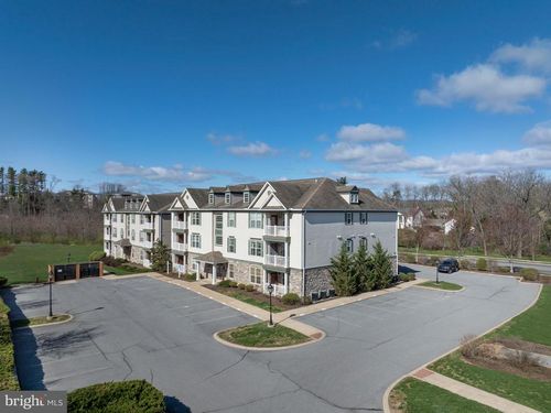 apt-304-113 Alma Mater Dr, STATE COLLEGE, PA, 16803-3801 | Card Image