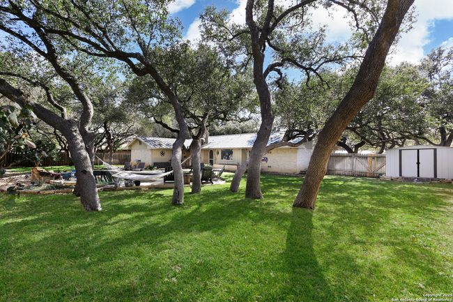 333 Meadowbrook Dr, House other with 3 bedrooms, 2 bathrooms and null parking in Hollywood Park TX | Image 20