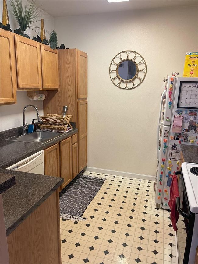 APT-1724 - 4802 51 St St W, Condo with 2 bedrooms, 2 bathrooms and null parking in BRADENTON FL | Image 23