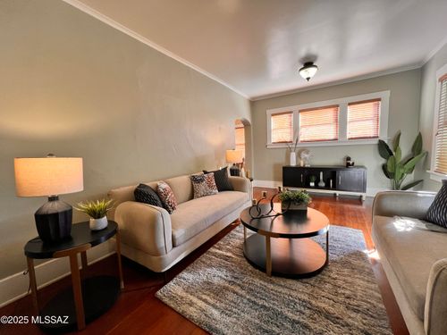 525 S 4th Ave, Tucson, AZ, 85701-2409 | Card Image