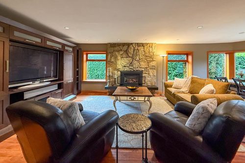 3850 Point Grey Rd, Vancouver, BC, V6R1B4 | Card Image