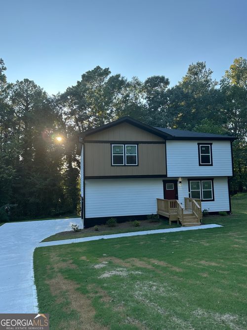 110 Wildwood Rd, Stockbridge, GA, 30281-2633 | Card Image