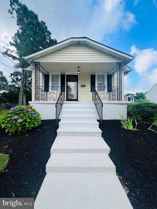 430 W Brooke Ave, MAGNOLIA, NJ, 08049-1157 | Card Image