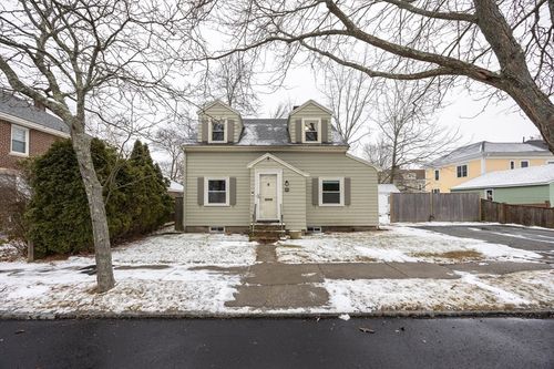 21 Manning St, Salem, MA, 01970-2404 | Card Image