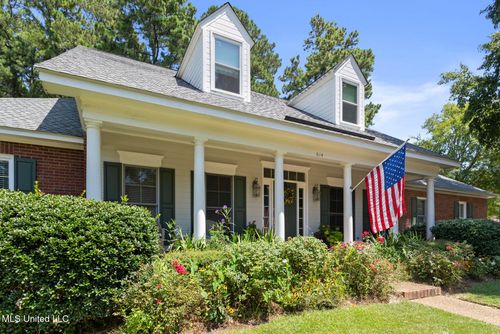 614 Kinsington Ct, Ridgeland, MS, 39157-4160 | Card Image