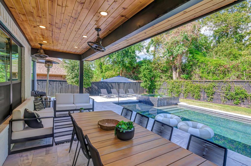 Wading Pond Cir, Tomball, TX 77375