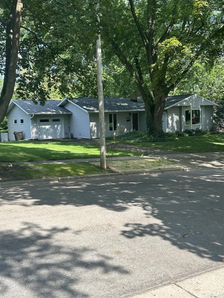 Richland Ln, Madison, WI 53705