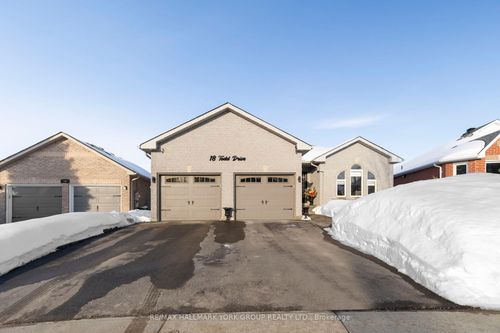 18 Todd Dr, Barrie, ON, L4N9K6 | Card Image