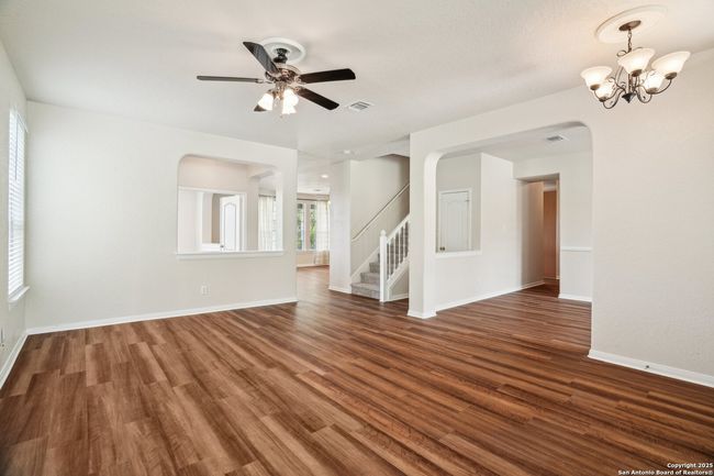 530 Mesa Loop, House other with 5 bedrooms, 3 bathrooms and null parking in San Antonio TX | Image 12